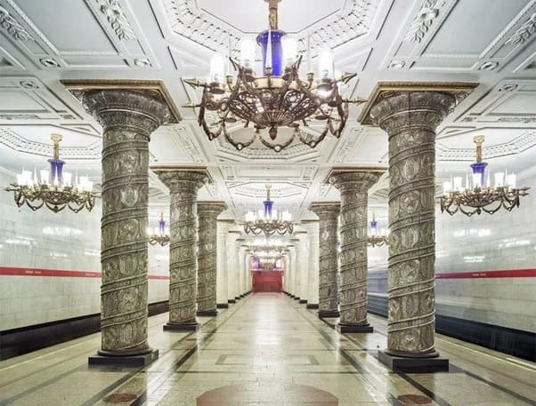 Станция метро Автово в Санкт-Петербурге: